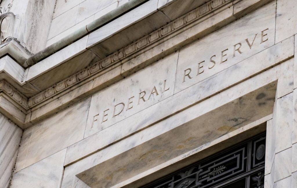FX Update: EURUSD heavy on big support, RBNZ hawkish as it holds. by Saxo Group